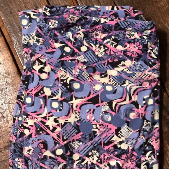 Lot of 5 LuLaRoe One Size OS Used Buttery Soft Leggings - Picture 3 of 6